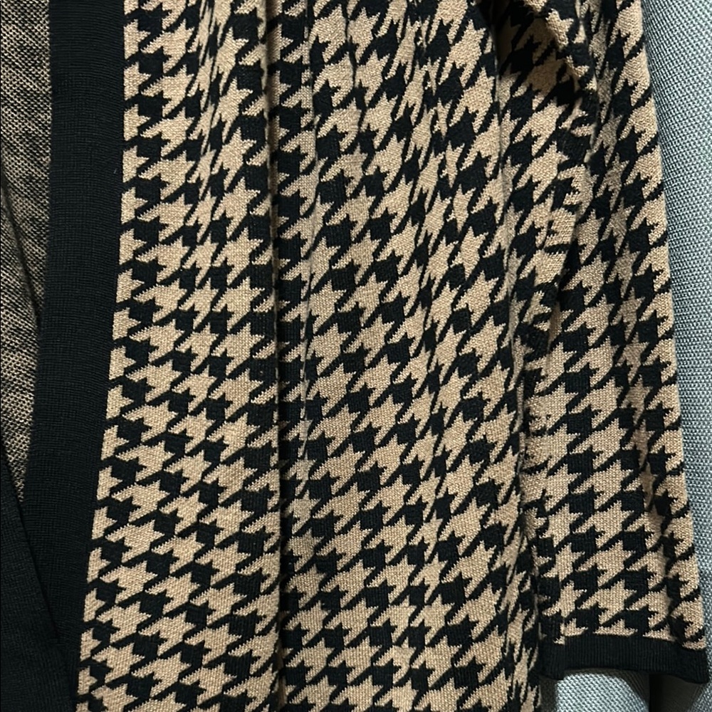 Black/Beige Houndstooth Open-Front Cardigan - Picture 6 of 13